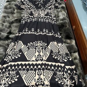 Elegant Black and Cream Patterned Dress